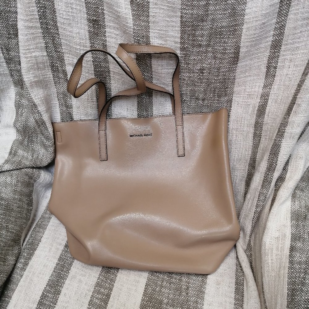 Michael Kors leather bag